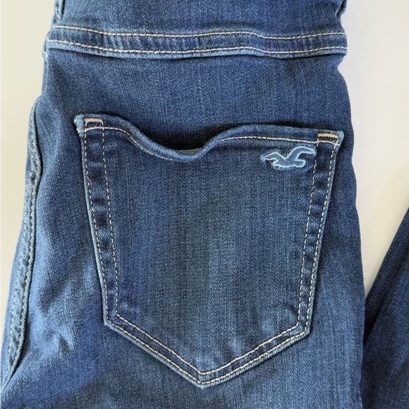 Hollister Women's High-Rise Skinny 
 Stretch Jeans size 26 size 3 - Picture 2 of 7